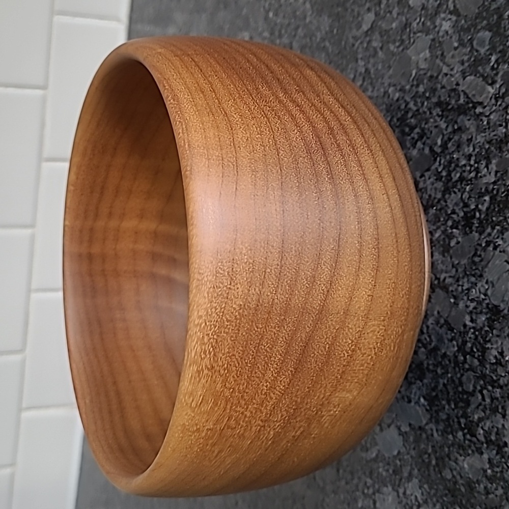 House of Myrtlewood of Oregon Wood Bowl - Picture 8 of 8